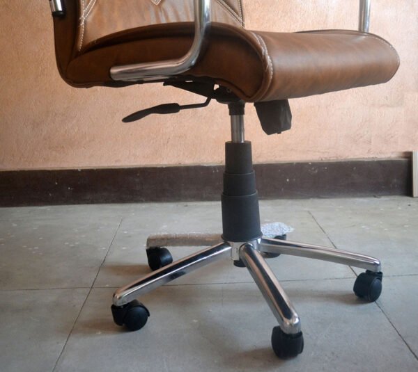 Midback Revolving Chair 11RC - Image 3